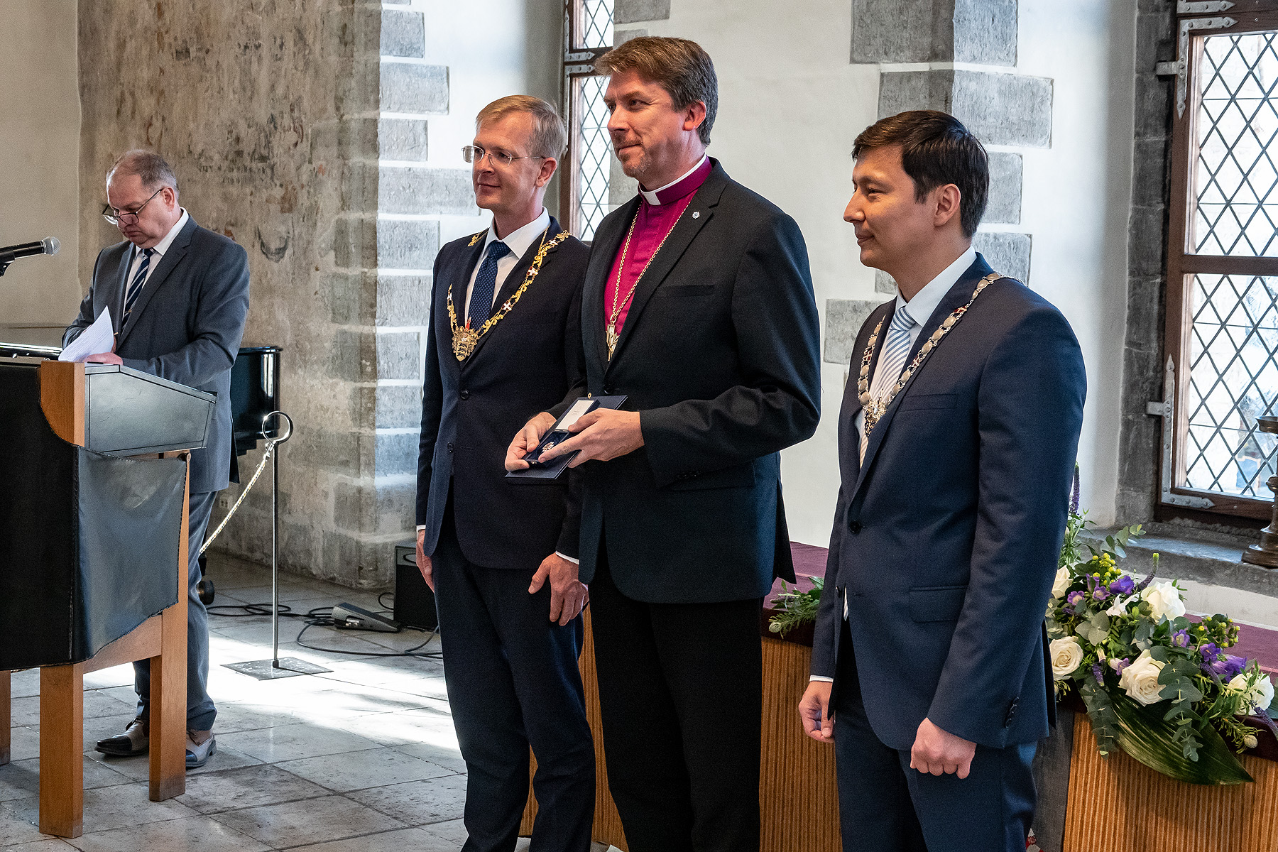 Peapiiskop Urmas Viilma võttis vastu Tallinna teenetemärgi