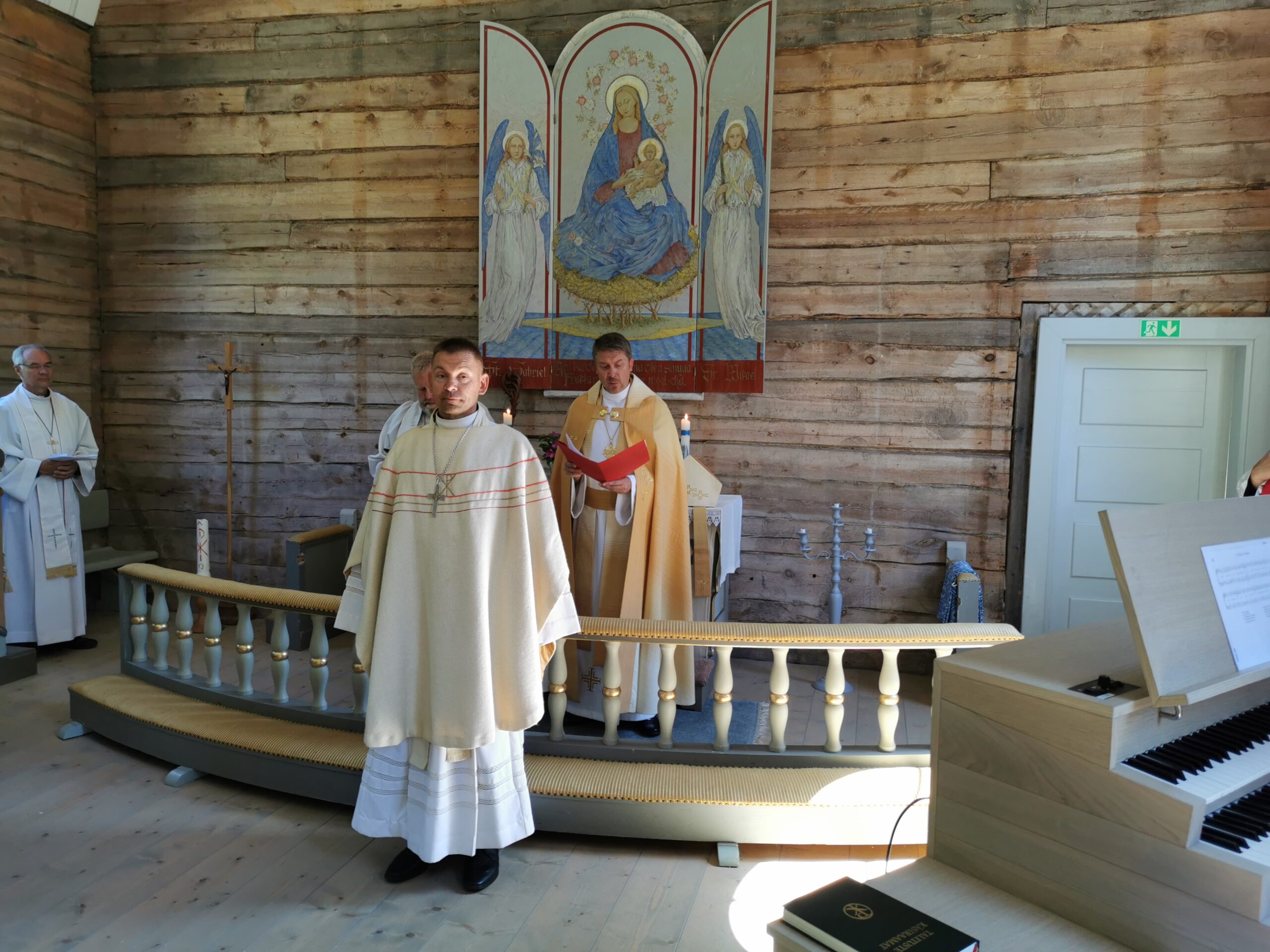 Rootsi-Mihkli koguduse abiõpetajaks sai Tõnis Kark