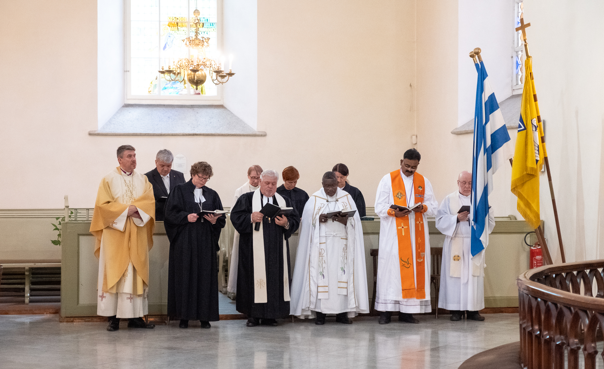 Pühapäevasel jumalateenistusel Tallinna Jaani kirikus osales vaimulikke üle maailma
