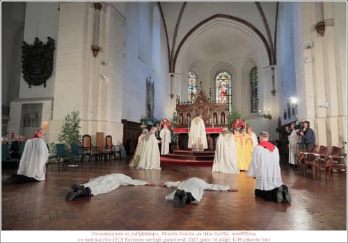 Läti luterlased tähistasid sünnipäeva kirikupäeva ja piiskoppide pühitsemisega