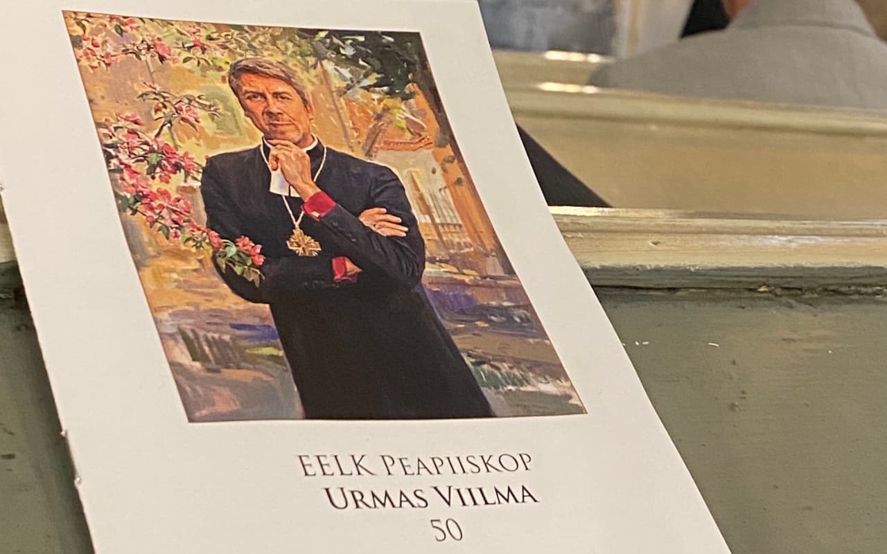 Aapo Pukk esitles portreemaali peapiiskop Urmas Viilmast