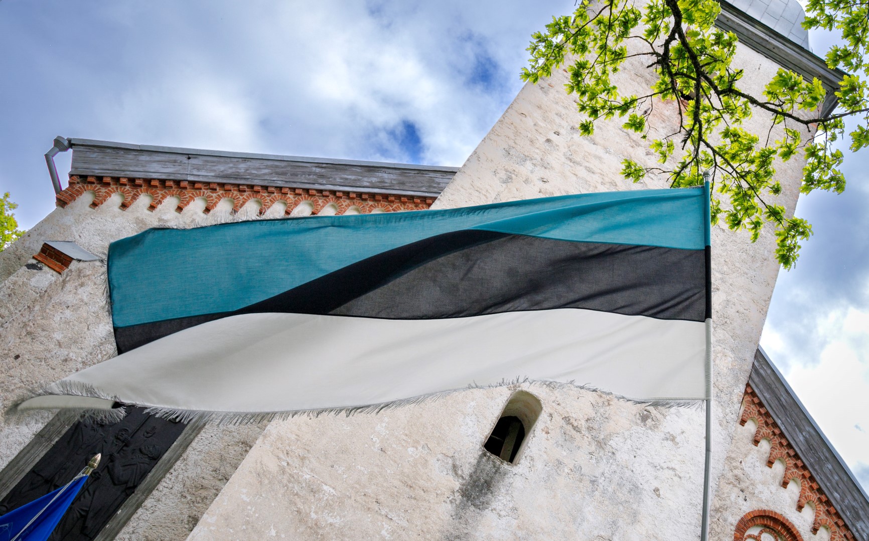 Otepää, Eesti lipu häll, loob rahvuslipule kodu