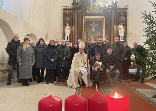 Ambla pastoraadi uus katus on valmis ja õnnistatud