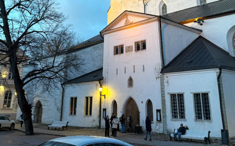 Tallinna toomkirik Toompeal väljast