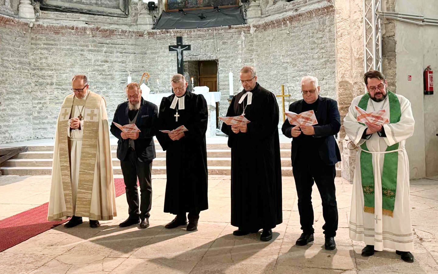 Narvas kogunesid soome-ugri rahvad ühisele palvepäevale ja konverentsile