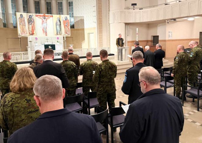 Tartu Pauluse kirikus tähistati kaitseväe kaplaniteenistuse kolmekümnendat sünnipäeva