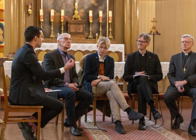 Usupuhastuspühal Pärnus toimunud sinodi arutelud on nüüd järelkuulatavad