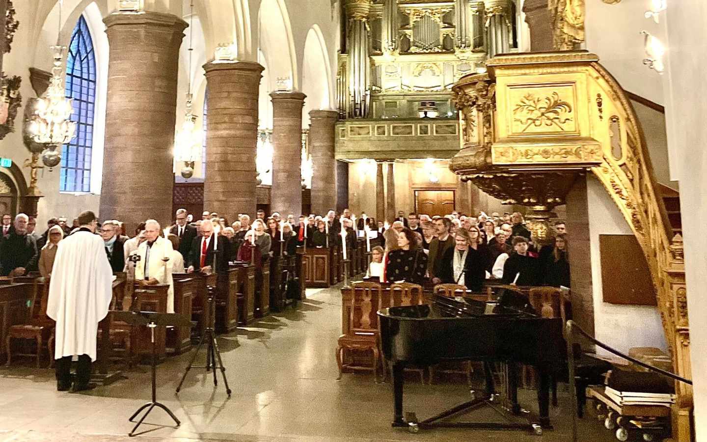 Stockholmi Eesti Kogudus tähistas esimesel advendil naasmist ajaloolisse püha Jakobi kirikusse