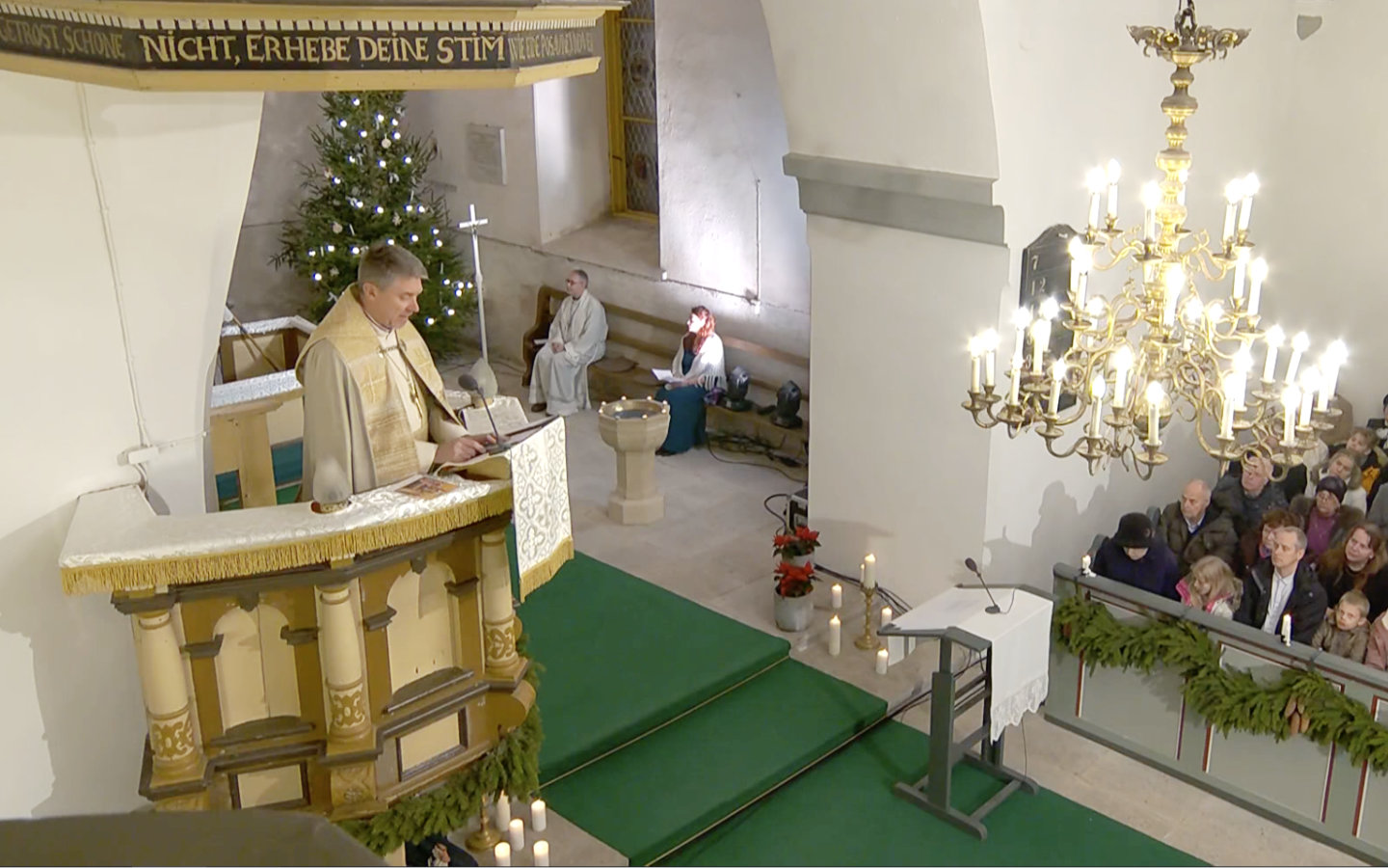 Peapiiskop Urmas Viilma kutsus jõuluõhtu jutluses üles leidma endas siirast südamepuhtust