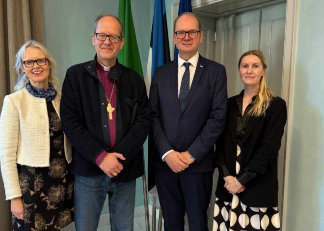 Piiskop Ove Sander külastas vastlapäeval koos abikaasa Liinaga Eesti Suursaatkonda Roomas