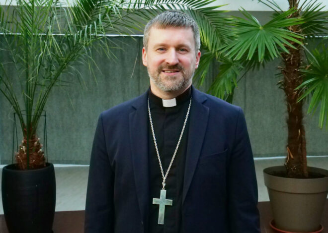 Peapiiskop Urmas Viilma õnnitles Eesti Metodisti Kiriku uueks piiskopiks valitud Robert Tšerenkovi