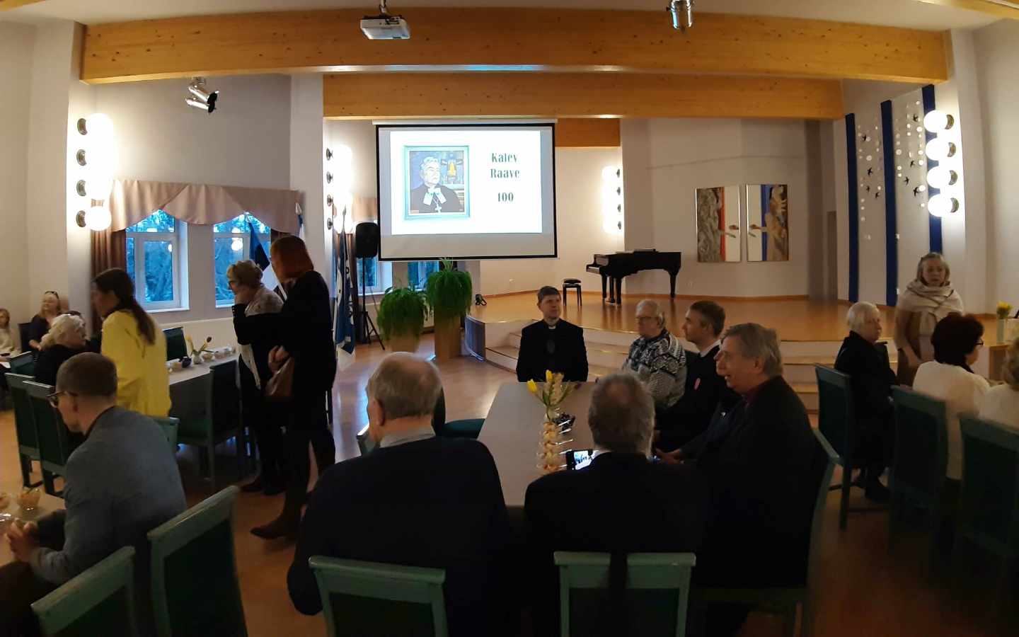 Halliste kogudus ja kool korraldasid 20. märtsil suurejoonelise mälestusürituse õpetaja Kalev Raave 100. sünniaastapäeva tähistamiseks, kus peeti jumalateenistu