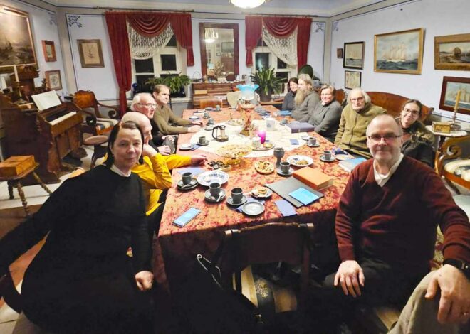 Kohvilaua taga Piiblit uurimas: Käsmu koguduse piibliring tähistab kümmet aastat järjepidevust