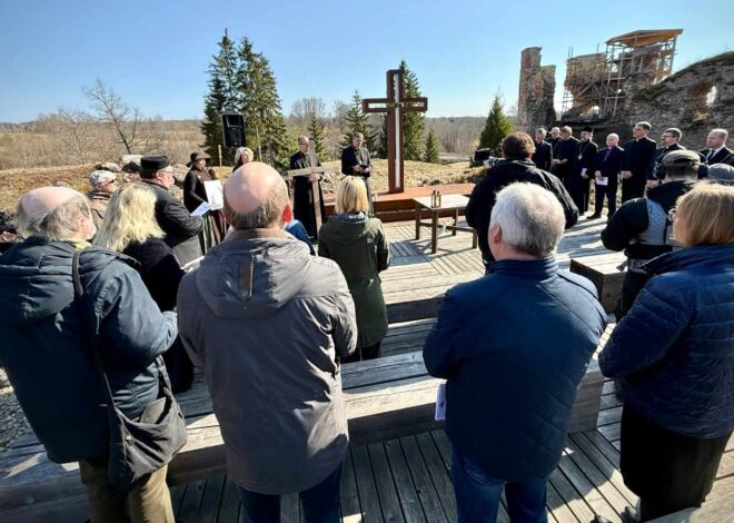 ETV näitab Suure Reede hommikul Vastseliinas salvestatud oikumeenilist ristiteed