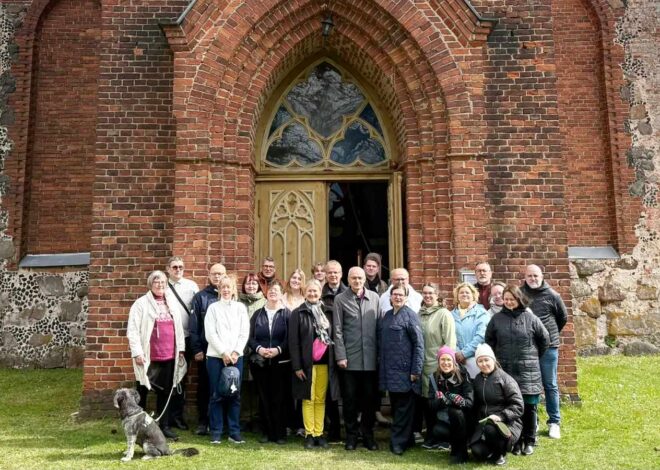Misjonäride kohtumine Äksi pastoraadis: uued näod, uued plaanid