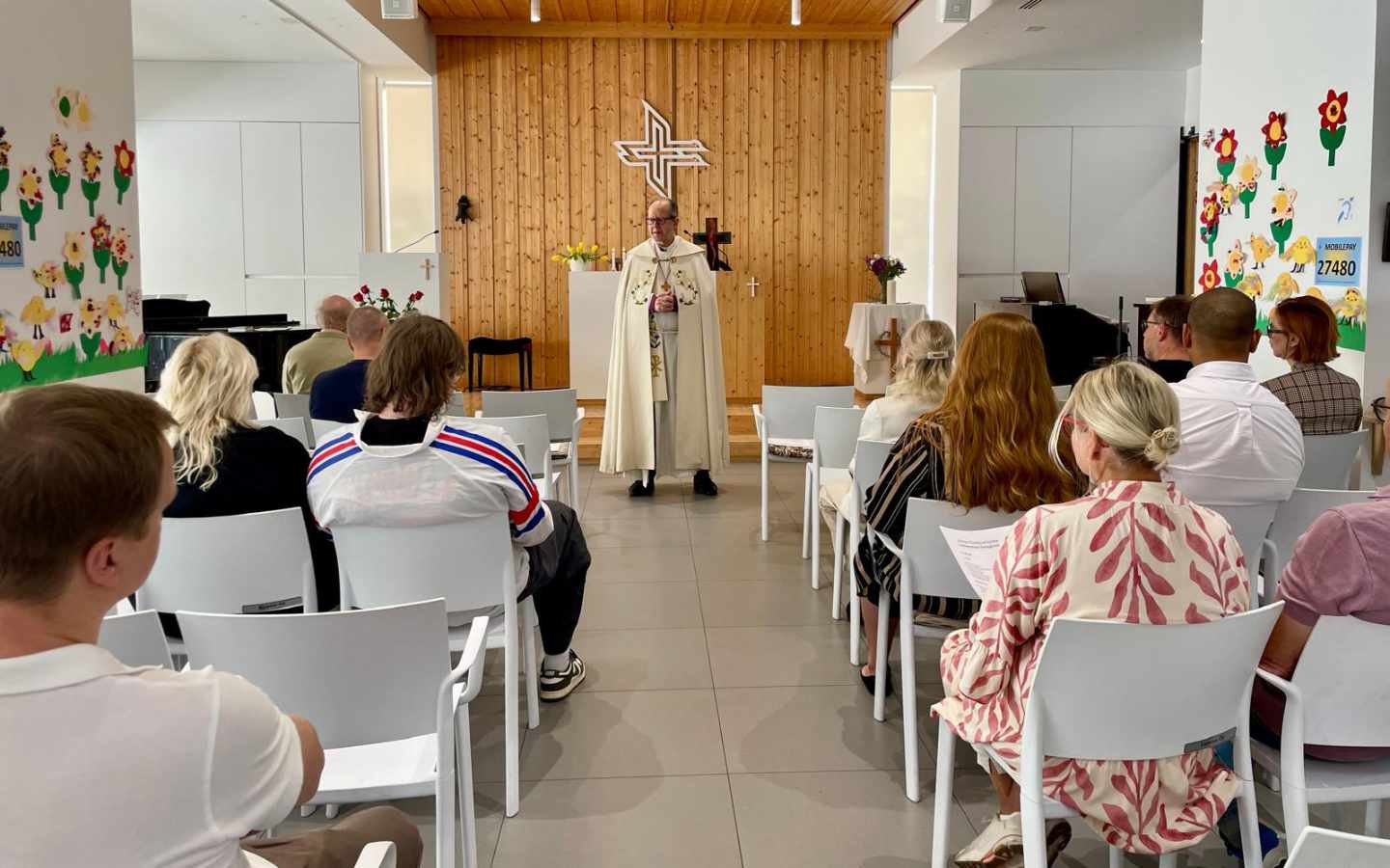 Päikeseranniku eestlased kogunesid ülestõusmispühal taas eestikeelsele jumalateenistusele