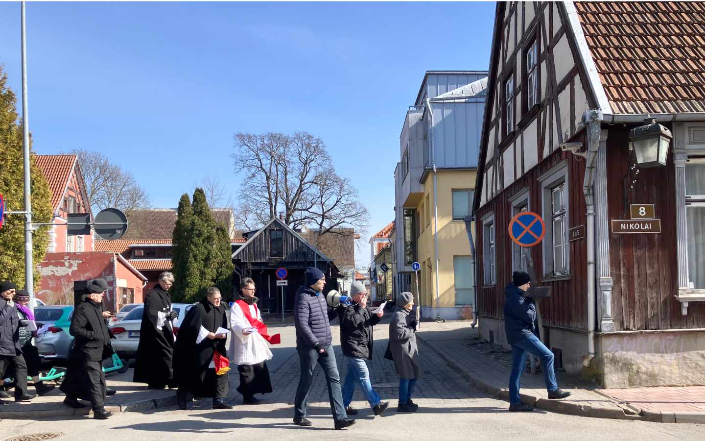 Suurel reedel palvetati ristiteedel üle Eesti maa, rahva ja abivajajate eest