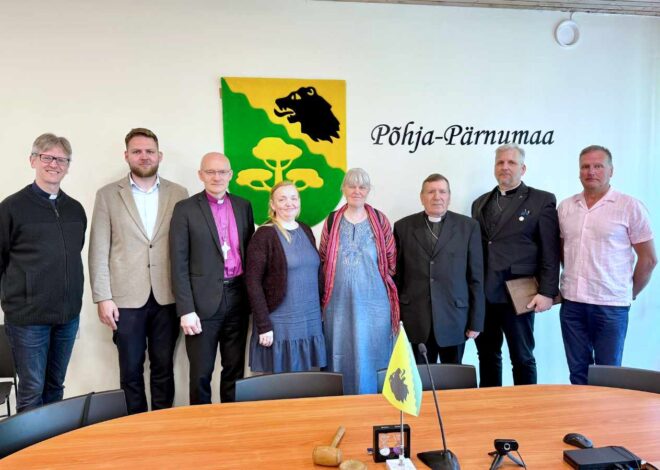 Piiskop Toplaan külastas Põhja-Pärnumaad: tähelepanu keskmes olid haridus, kogukonnaelu ja koostöö