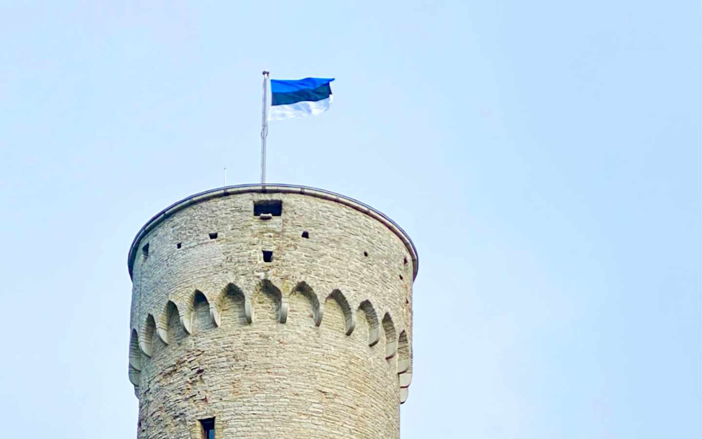 Piiskop Ove Sander kutsub Eesti lipupäeval hoidma ausust, siirust ja usku
