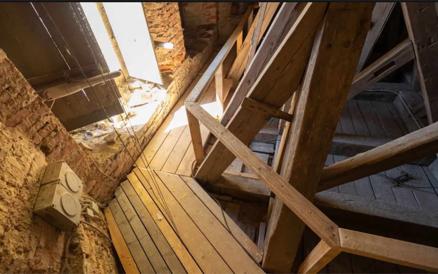 65 astet lummava vaateni – Paide kiriku kellatorn ootab huvilisi