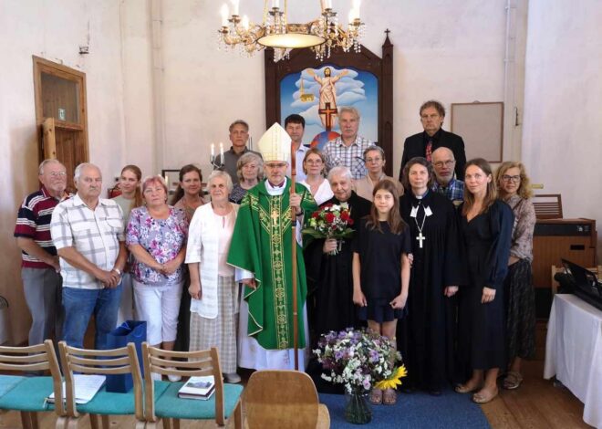 Jämaja ja Anseküla kogudused tänasid Anu Konksu 30-aastase teenimise eest