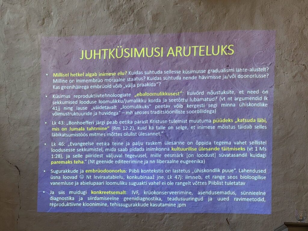 Ekraanil arutelu juhtküsimused