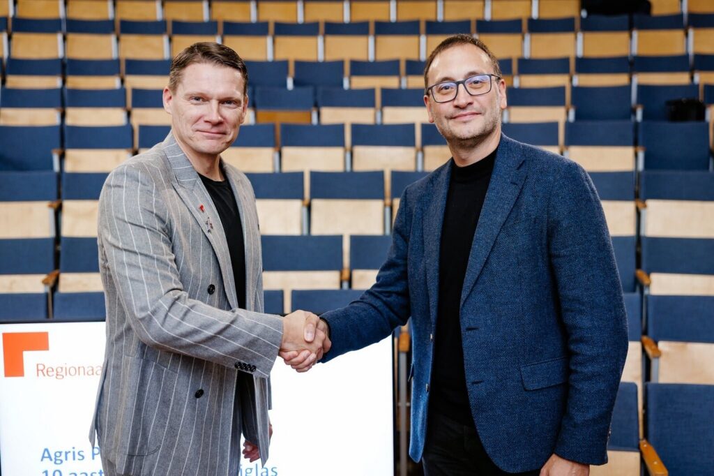 Agris Peedu ja Jarno Habicht surumas kätt