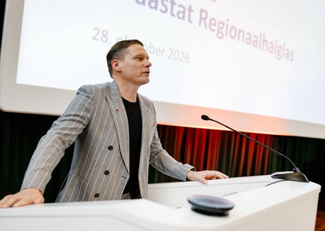 Piiskop Ove Sander tänas Regionaalhaiglast lahkuvat Agris Peedut hingehoiu toetamise eest
