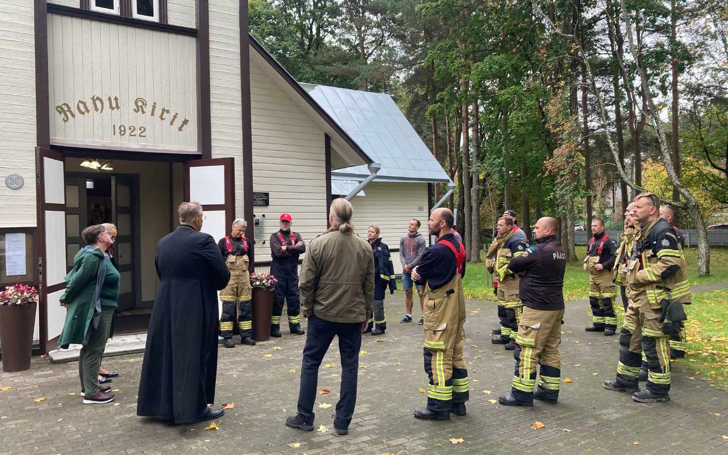 Päästjad tutvusid Nõmme Rahu kirikuga Muinsuskaitseameti ja Päästeameti koostööpäevadel